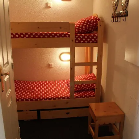 Apartment 2p 6 Couchages, Proche Pistes, Balcon, Parking, Animaux Ok - Fr-1-330-226 *